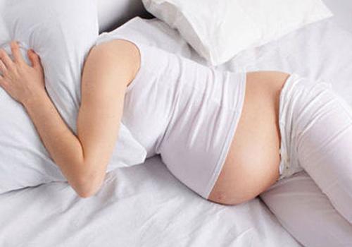 孕妇熬夜对胎儿有什么影响 7个月孕妇熬夜对胎儿有什么影响