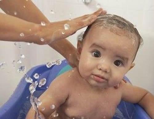 婴儿洗头怎么洗 婴儿洗头怎么洗比较好