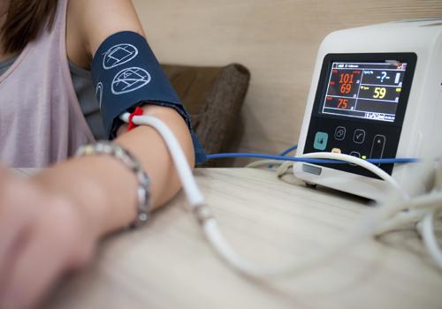 高血压是什么原因引起的（造成血压高的原因有哪些?）