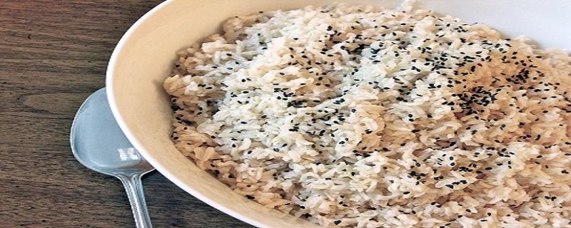 糙米不泡煮多久 糙米泡到底泡多久