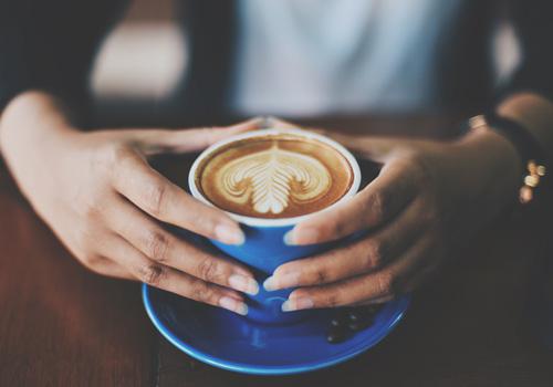 喝咖啡可以治感冒吗 喝咖啡治感冒有效吗