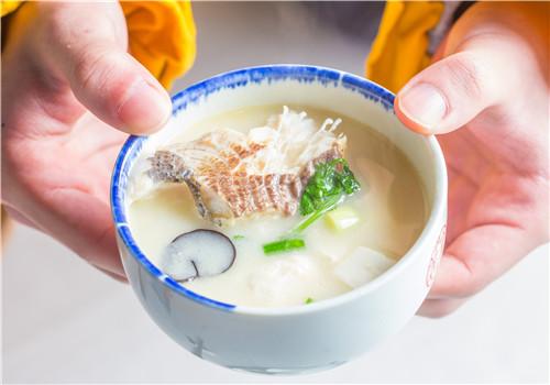 泥鳅炖豆腐怎么做 泥鳅吃了有什么好处