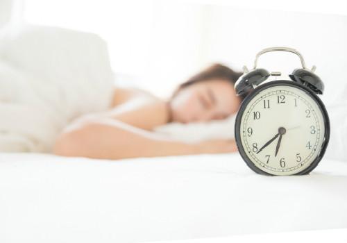 睡觉为什么会越睡越累 睡觉为什么会越睡越累呢