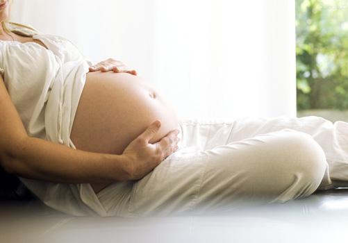 孕妇肚子胀气怎么办（孕妇肚子胀气怎么办什么方法最有效）