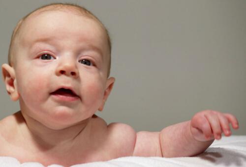 新生儿黄疸能吃母乳吗 新生儿有黄疸可以吃母乳吗?