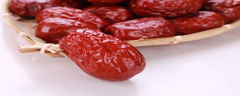 干红枣一天吃多了会怎么样 红枣有补血的功效吗