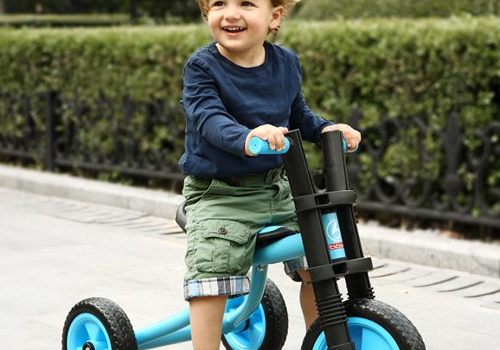 宝宝几岁可以骑自行车 宝宝几岁可以骑自行车上街