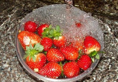 怎么洗草莓