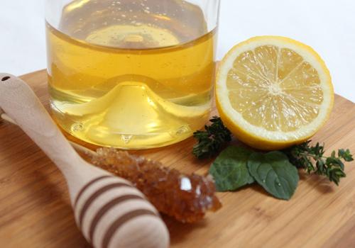 蜂蜜水是酸性还是碱性 蜂蜜水是酸性还是碱性物质