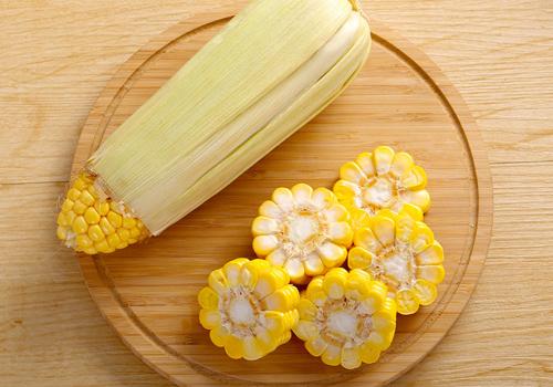 吃玉米有什么好处吗 玉米和什么一起吃好