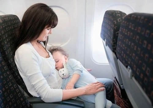 婴儿多大可以坐飞机 婴儿多大可以坐飞机有明文规定