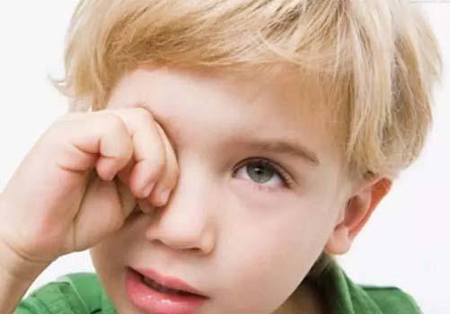 眼皮跳是什么原因 右眼皮跳是什么原因
