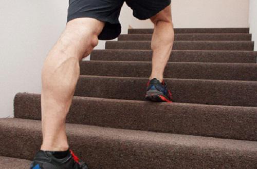 爬楼梯能减肥吗（爬楼梯和跑步哪个减肥更有效果）