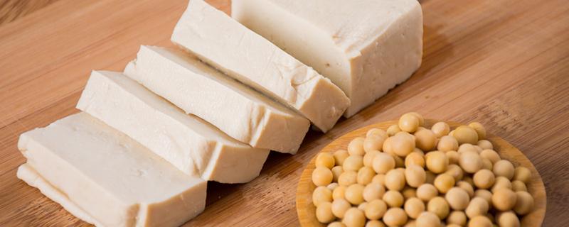 豆腐能和牛奶一起吃吗 豆腐牛奶一起吃中毒了怎么办