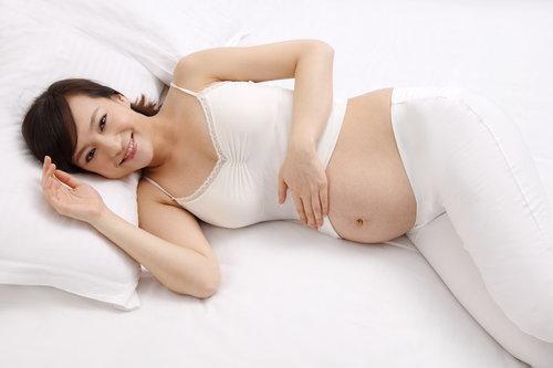 孕期的正确睡姿 孕期的正确睡姿是什么