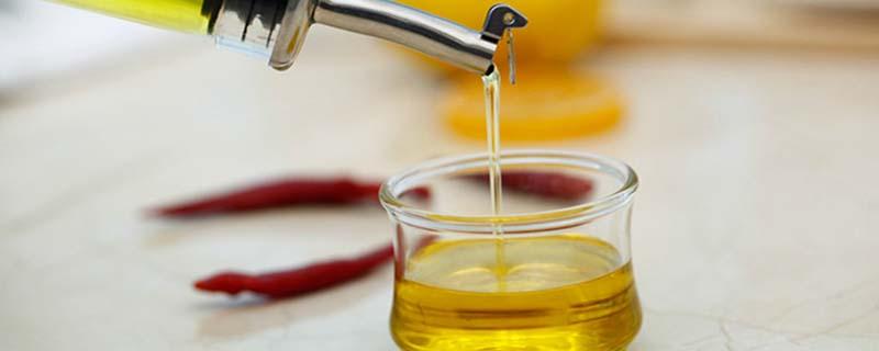 玉米油好还是花生油好 玉米油和花生油能混在一起吃吗