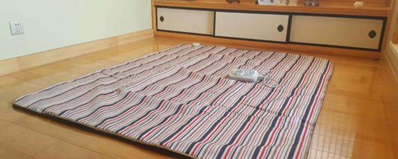 电热毯可以随意折叠使用吗（电热毯可以随意折叠使用吗视频）