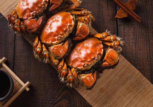 为什么吃螃蟹会头晕 为什么吃螃蟹会头晕眼花