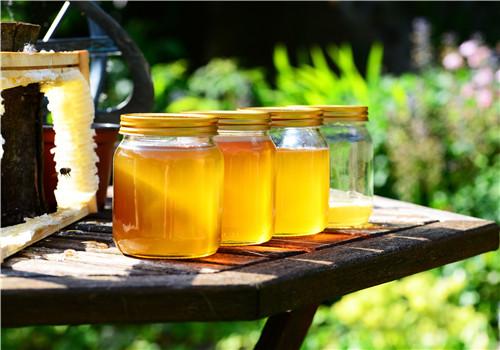 蜂蜜有什么功效 蜂蜜有什么功效什么时候喝好