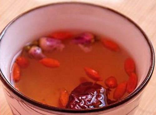 红枣枸杞茶的功效与作用 玫瑰红枣枸杞茶的功效与作用