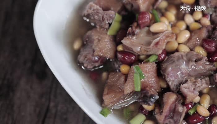 板鸭炖大豆的做法 板鸭炖大豆怎么做