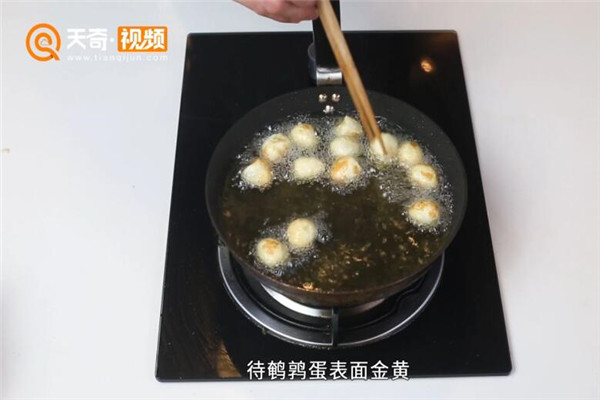 糖醋虎皮鹌鹑蛋的做法