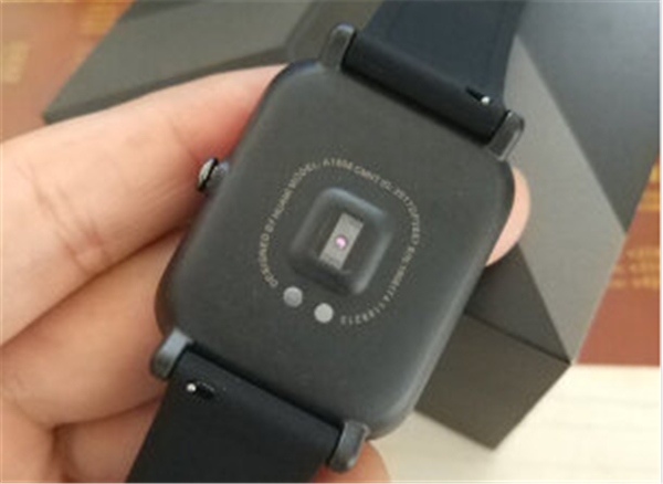 三星Gear S4智能手表充电充不进去怎么办