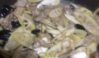 如何做竹笋炒肉汤 竹笋肉片汤做法
