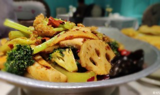 怎么做干锅蔬菜 家庭版干锅菜的做法