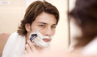 青春期的男生如何正确刮胡子 正确刮胡子的方法