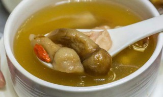 干松茸的做法 松茸炖鸡汤鲜甜无比简单又营养