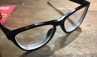 眼镜上有划痕怎么办 如何避免眼镜上有划痕