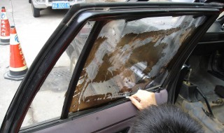 车玻璃上的贴膜胶咋样清洗干净 汽车挡风玻璃上的贴膜胶怎么去除