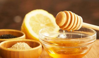 吃蜂蜜有什么好处 润肺止咳保养皮肤