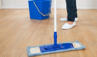 木地板用什么擦最干净 拖地板有什么技巧