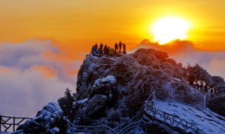 高山之颠的颠是什么意思 高山之颠意思介绍