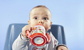 新生儿老是吐奶是什么原因 新生儿为什么老是吐奶