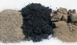 沙质土含砂较多（沙质土含砂较多,(含黏土较多,(含砂和黏土的量差不）
