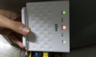 wifi扩展器一直红灯怎么解决（wifi扩展器一直亮红灯）