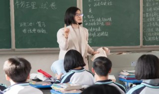 王登字景宋德安人少读书翻译 王登字景宋翻译及答案