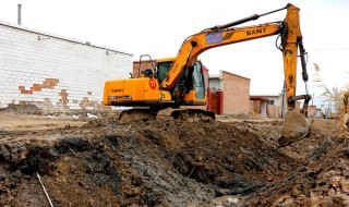 挖掘机挖梯形沟技巧 挖掘机挖梯形沟怎么挖