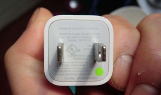 苹果5充电不进怎么回事 苹果5充电充不进去电怎么回事