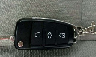五菱宏光plus车钥匙功能（五菱宏光plus遥控钥匙）