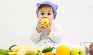 宝宝正确吃水果的方法（宝宝正确吃水果的方法视频）