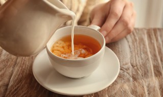 正宗港式奶茶拉茶方法 港式拉茶的做法视频