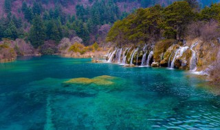 八月底去哪旅游好 8月底去哪里旅游合适