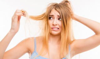 女人掉头发很厉害是什么原因 40岁女人掉头发很厉害是什么原因