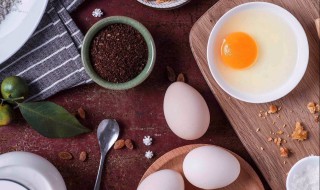 吃生鸡蛋的好处和坏处 生鸭蛋的功效与作用