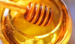 吃蜂蜜的好处（蜂窝蜜的作用与功效 吃蜂蜜的好处）
