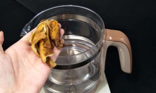 香蕉皮放水里煮一下功效惊人 香蕉皮煮水有什么用处
